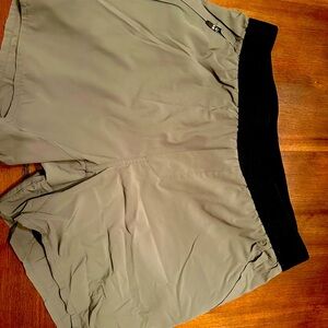 Ten Thousand Tactical Short